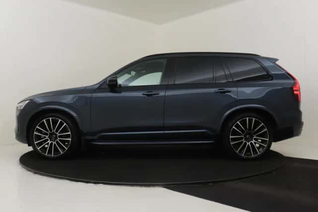 Volvo XC90 (2025) thumbnail 6