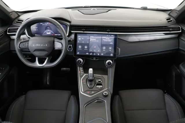 Lynk & Co 01 (2023) thumbnail 3
