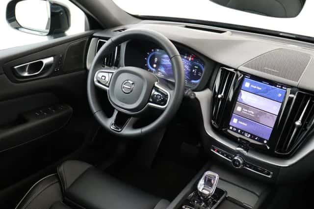 Volvo XC60 (2025) thumbnail 5