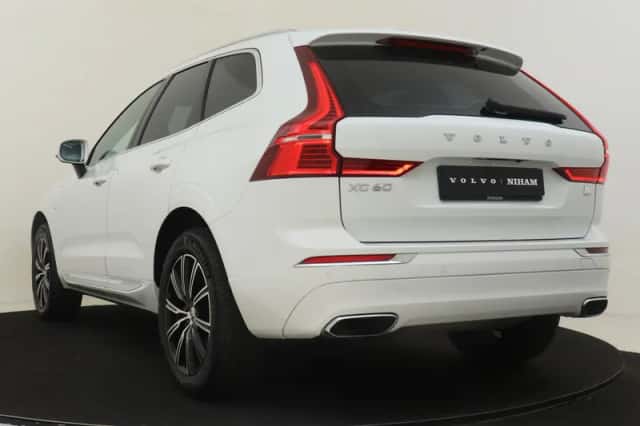 Volvo XC60 (2021) thumbnail 4