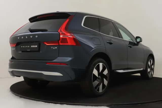 Volvo XC60 (2025) thumbnail 2