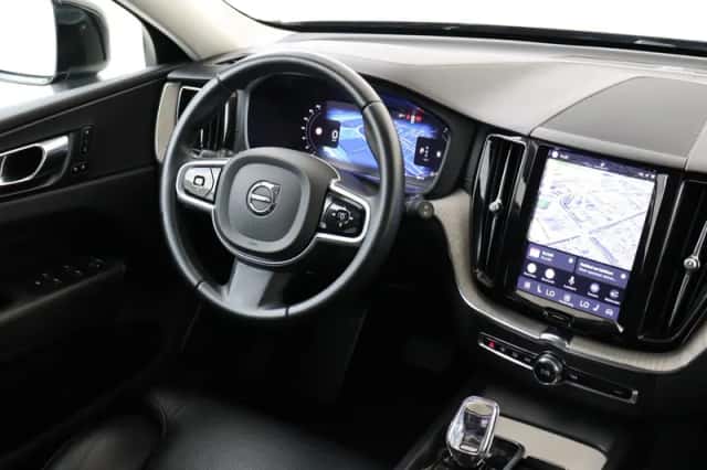 Volvo XC60 (2022) thumbnail 5