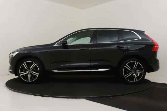 Volvo XC60 (2022) thumbnail 6