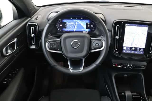 Volvo C40 (2021) thumbnail 1