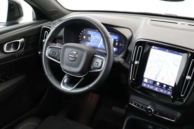 Volvo C40 (2021) thumbnail 5