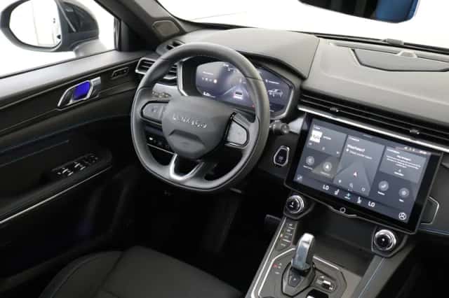 Lynk & Co 01 (2024) thumbnail 5