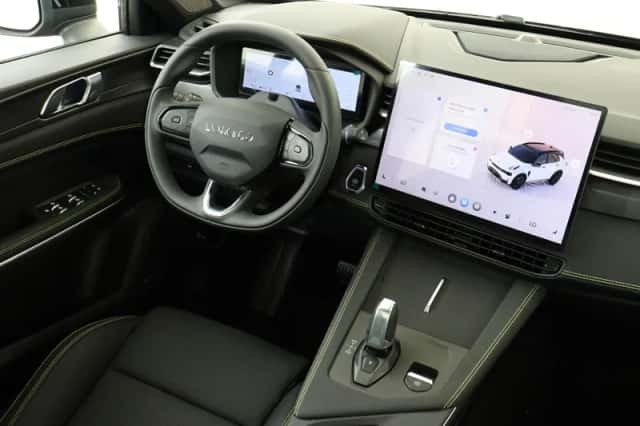 Lynk & Co 01 (2026) thumbnail 5