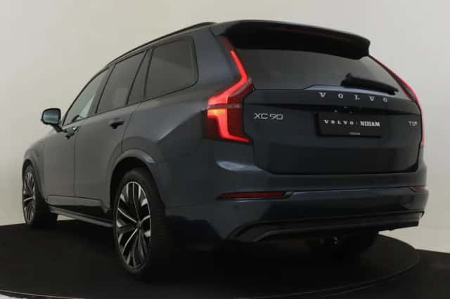 Volvo XC90 (2025) thumbnail 5