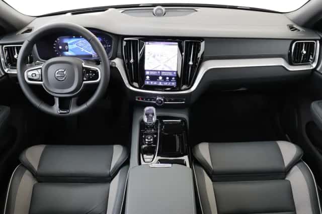 Volvo V60 (2025) thumbnail 4