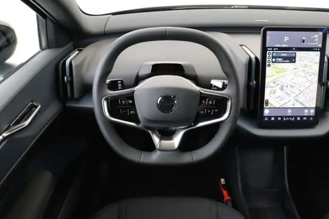 Volvo EX30 (2026) thumbnail 1