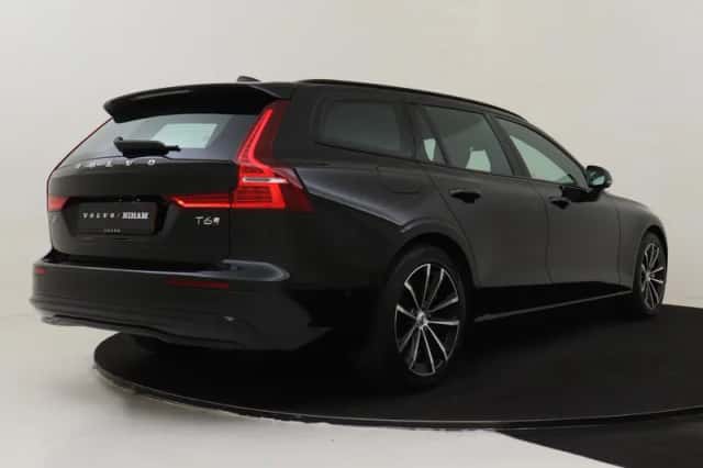 Volvo V60 (2025) thumbnail 2