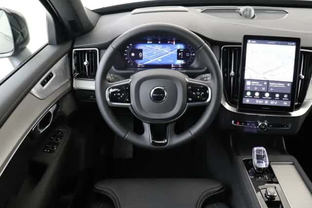 Volvo XC90 (2026) thumbnail 2