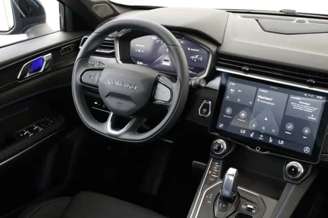 Lynk & Co 01 (2024) thumbnail 5