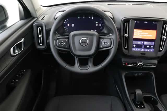 Volvo EX40 (2026) thumbnail 2