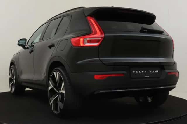Volvo EX40 (2026) thumbnail 4