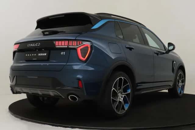 Lynk & Co 01 (2023) thumbnail 2