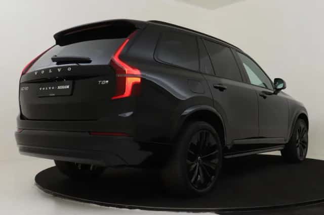 Volvo XC90 (2025) thumbnail 2