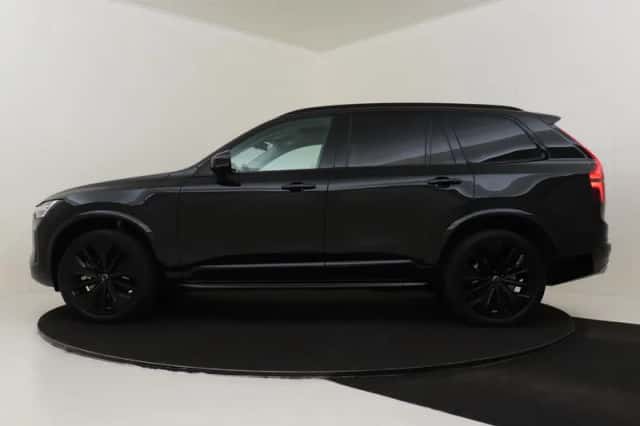 Volvo XC90 (2025) thumbnail 6