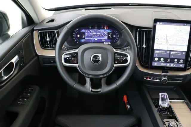 Volvo XC60 (2026) thumbnail 2