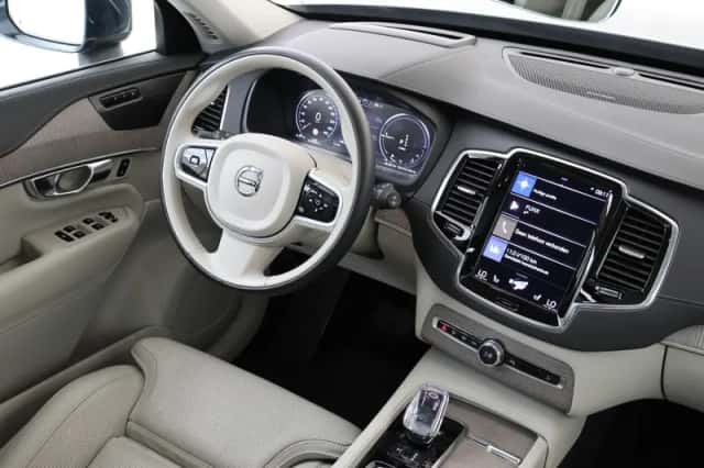 Volvo XC90 (2021) thumbnail 5