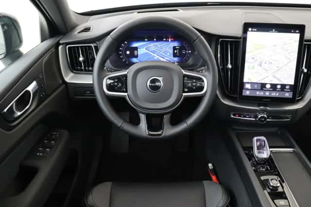 Volvo XC60 (2026) thumbnail 1