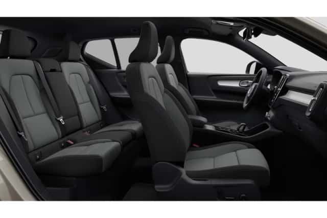 Volvo XC40 (2026) thumbnail 4