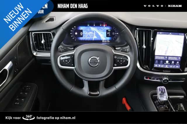 Volvo V60 (2026) thumbnail 1