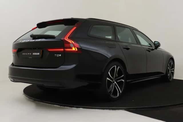 Volvo V90 (2025) thumbnail 2