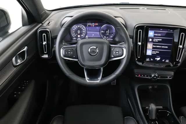 Volvo XC40 (2021) thumbnail 1