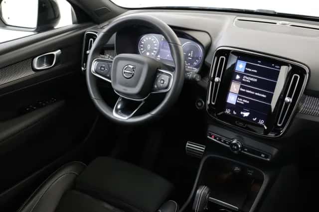 Volvo XC40 (2021) thumbnail 5