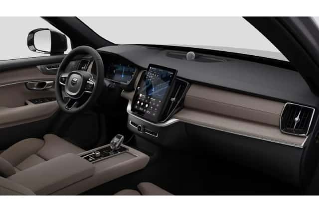 Volvo XC90 (2025) thumbnail 2