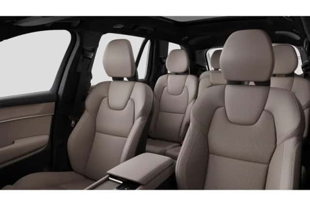 Volvo XC90 (2025) thumbnail 4