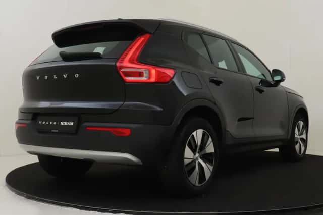 Volvo XC40 (2021) thumbnail 2