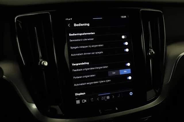 Volvo V60 (2025) thumbnail 33