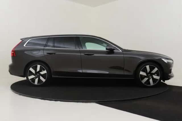 Volvo V60 (2025) thumbnail 10
