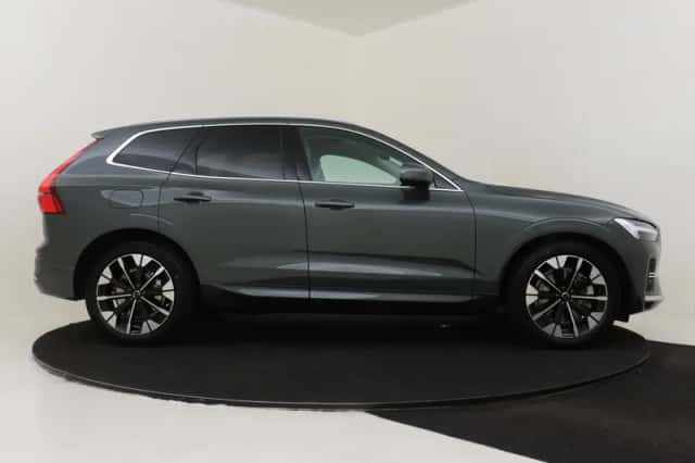 Volvo XC60 (2025) thumbnail 12