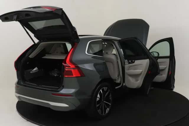 Volvo XC60 (2025) thumbnail 18