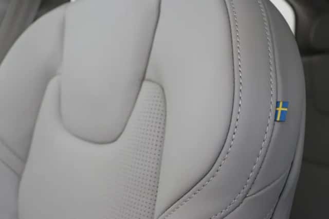 Volvo XC60 (2025) thumbnail 24