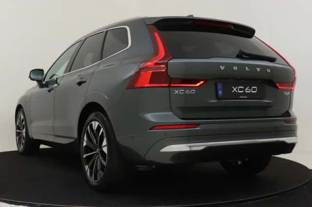 Volvo XC60 (2025) thumbnail 4