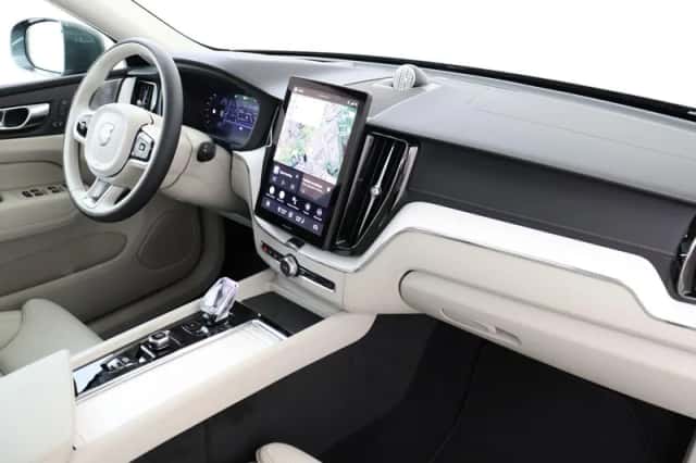 Volvo XC60 (2025) thumbnail 5