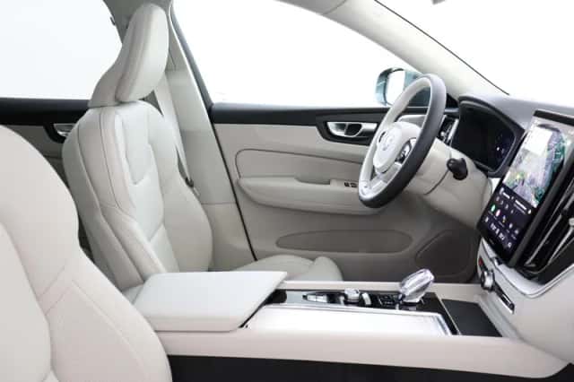 Volvo XC60 (2025) thumbnail 7