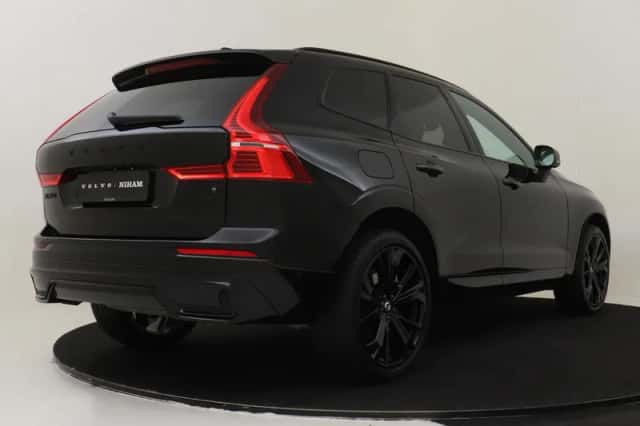 Volvo XC60 (2025) thumbnail 2
