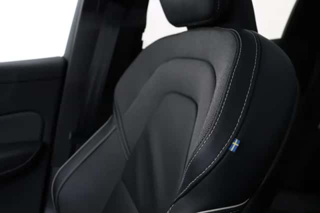 Volvo XC60 (2025) thumbnail 21