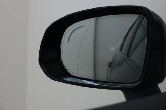 Volvo XC60 (2025) thumbnail 31