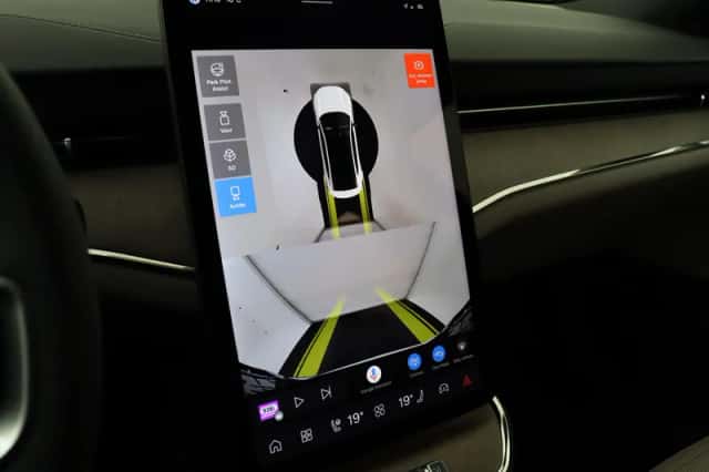 Volvo ES90 (2026) thumbnail 15