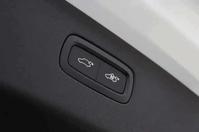 Volvo ES90 (2026) thumbnail 36