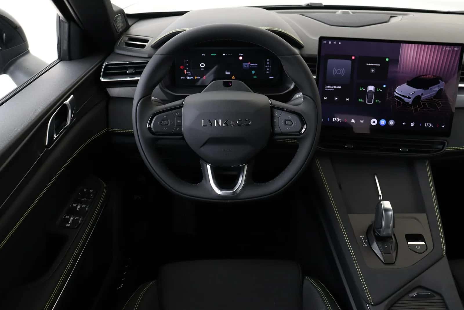 Lynk & Co 01 (2026) — foto 1