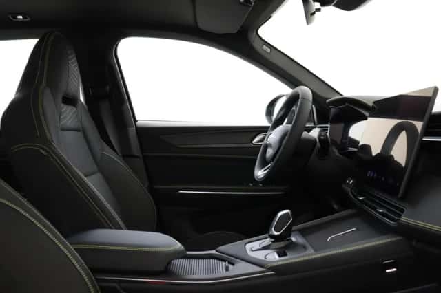Lynk & Co 01 (2026) thumbnail 7