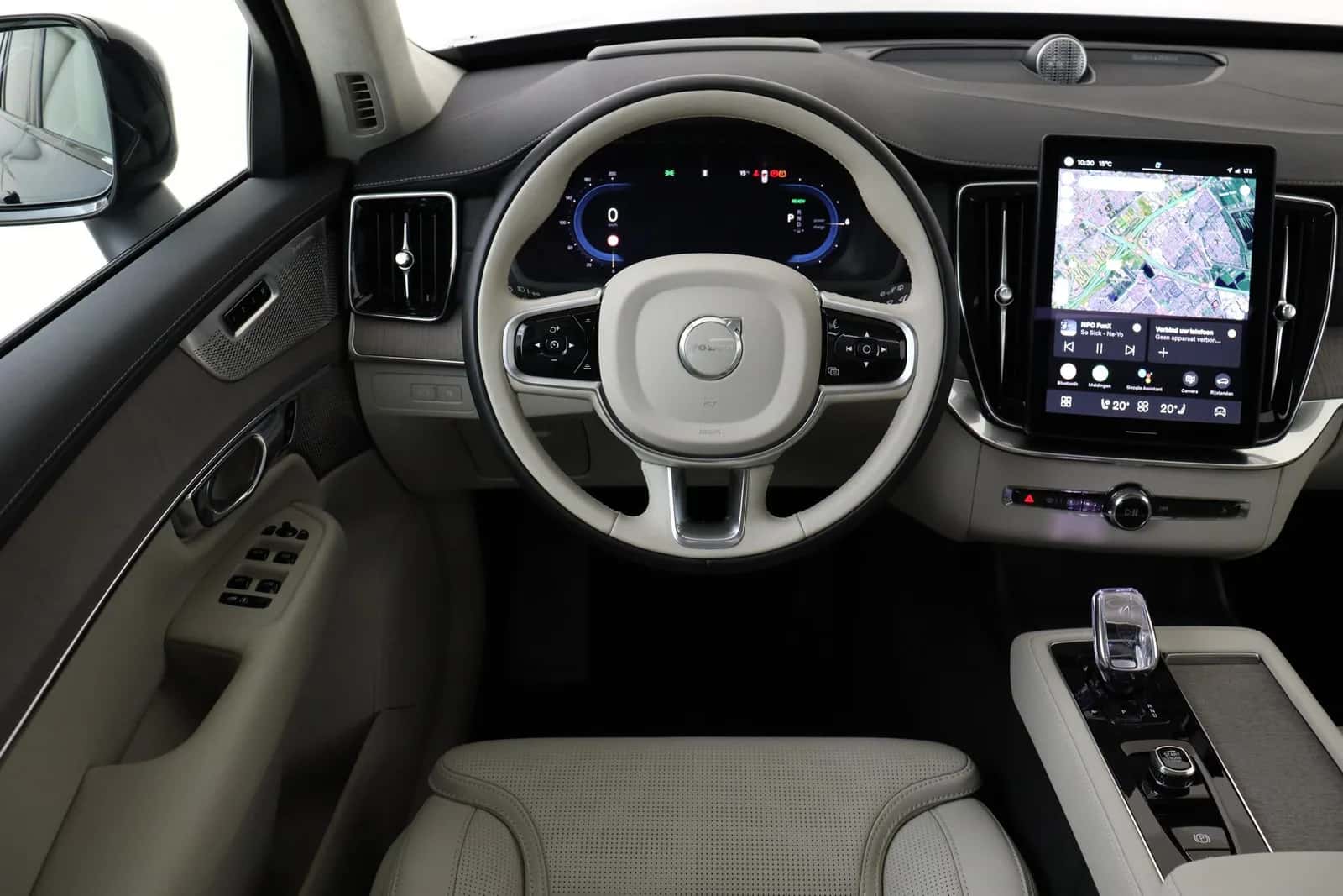 Volvo XC90 (2025) — foto 1
