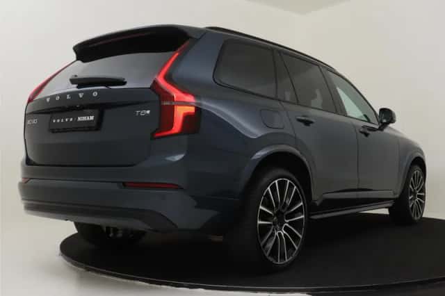 Volvo XC90 (2025) thumbnail 2